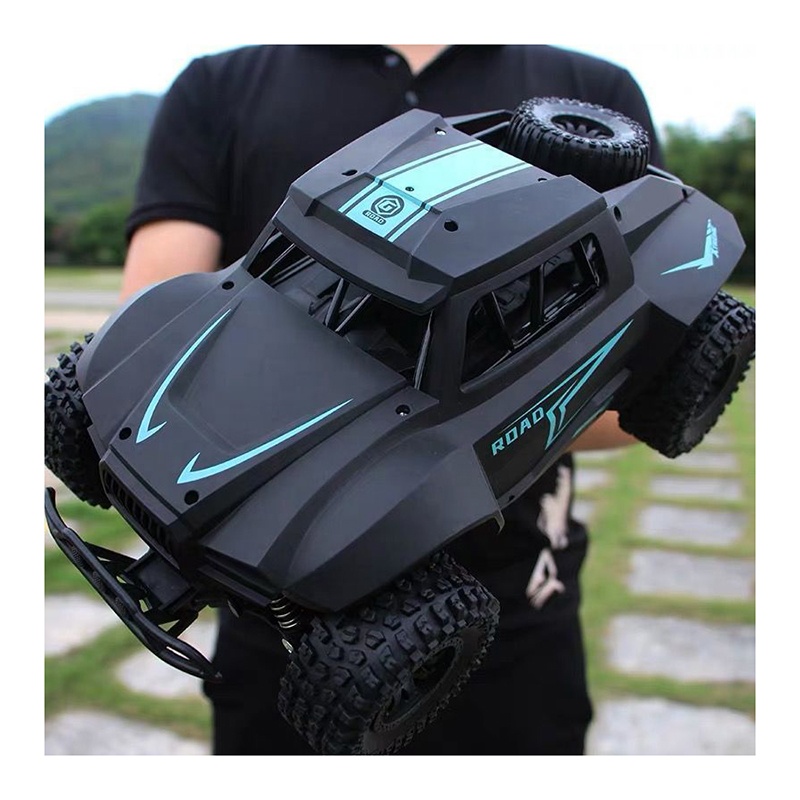 遥控喷雾赛车高速越野车RC汽车带有探照灯玩具的男孩回到学校秋季礼物