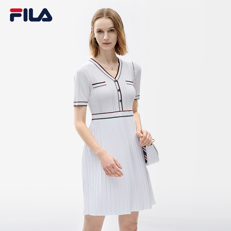 Fila Core妇女的生活方式礼服