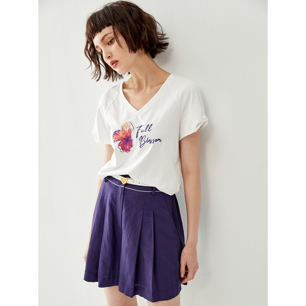 IROO女性时尚V领基本T恤和前图打印